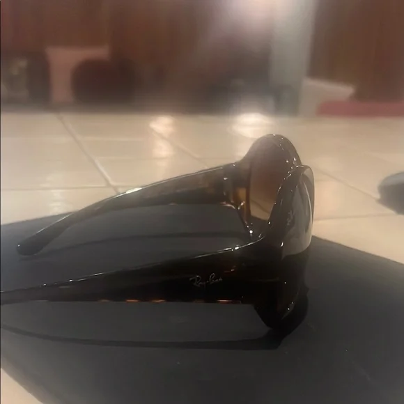 Ray-Ban Women's Dark Brown Sunglasses - Picture 2 of 8